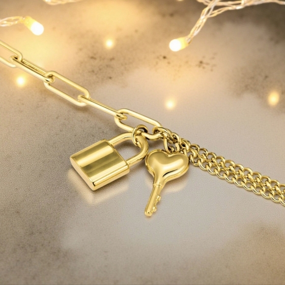 🆕️ Minimalist Padlock Heart Key Bracelet 18K Gold Plated Stainless Steel - Picture 11 of 11